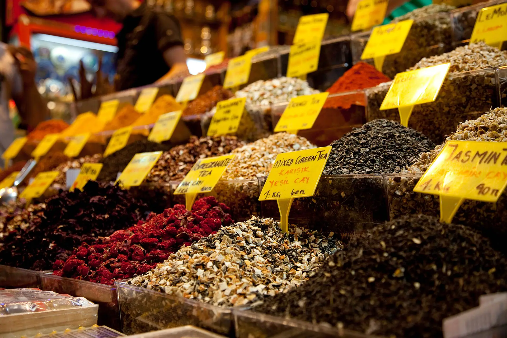 Tea and spices - Istanbul spice market