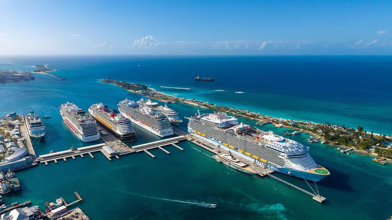 Nassau-Harbour-Cruise-Ships-Aerial-Bahamas