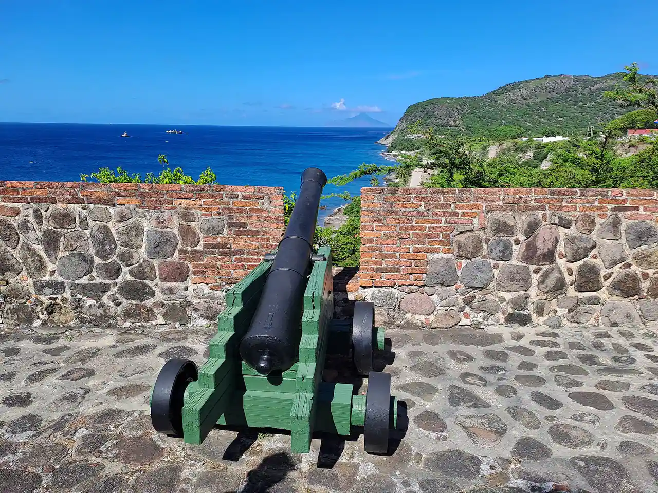 Canon at Fort Oranje with the island of Saba in the background, Sint Eustatius — St. Eustatius